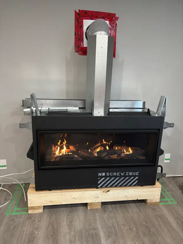Electric fireplace insert with visible flames